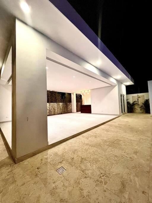 Magnificent Pent House W/Jacuzzi Apartment Santiago De Los Caballeros Luaran gambar