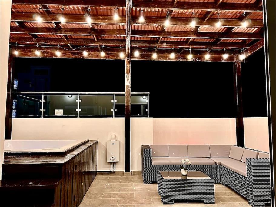 Magnificent Pent House W/Jacuzzi Apartment Santiago De Los Caballeros Luaran gambar